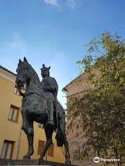 Escultura de Alfonso VIII