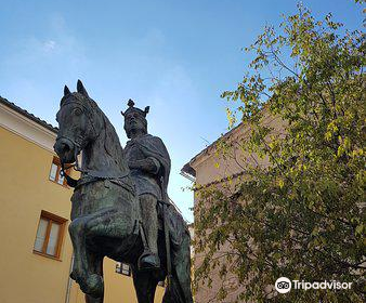 Escultura de Alfonso VIII