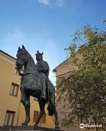 Escultura de Alfonso VIII