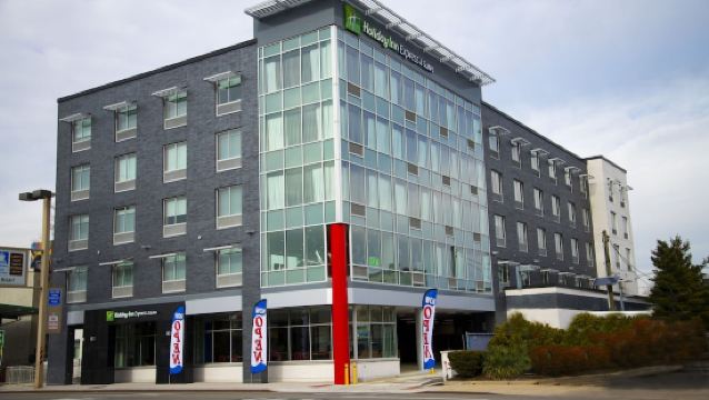 Golden Krust At Journal Square Reviews Food Drinks In New Jersey Jersey City Trip Com