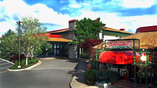 Round Table Reviews Food Drinks In Oregon Medford Trip Com Round Table Reviews Food, Round Table Medford Oregon